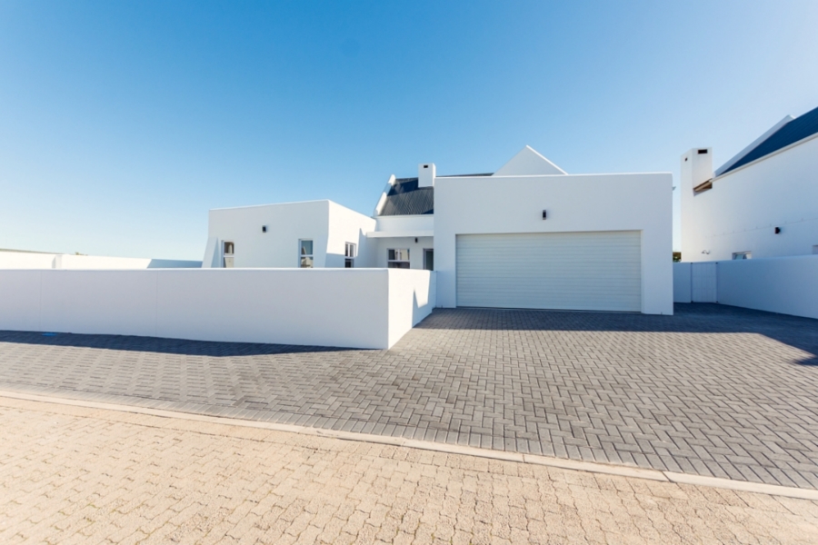 3 Bedroom Property for Sale in Lampiesbaai Western Cape